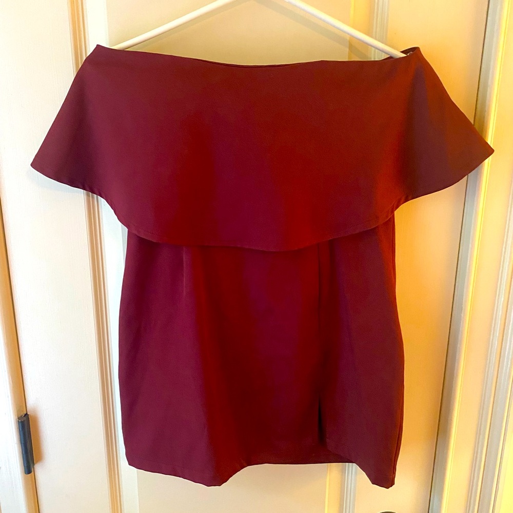 Maroon short and strapless cocktail dress